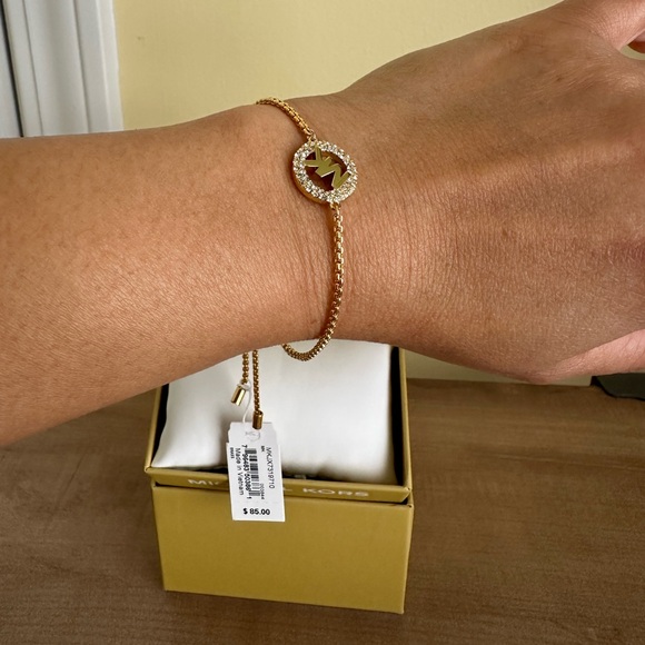 Michael Kors Signature Charm w/Stone Gold Bracelet, NWT - Picture 2 of 11